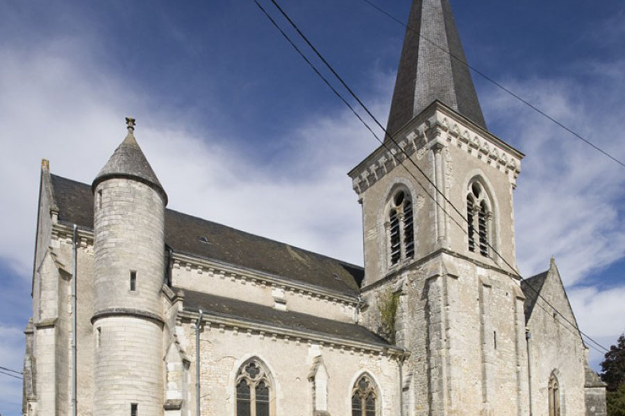 Image montrant la façade del'église de Mareuil-sur-Arnon